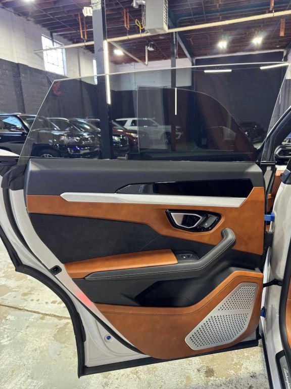 صورة مصغرة 28 لـ 2020 Lamborghini URUS SPORT UTILITY 4D