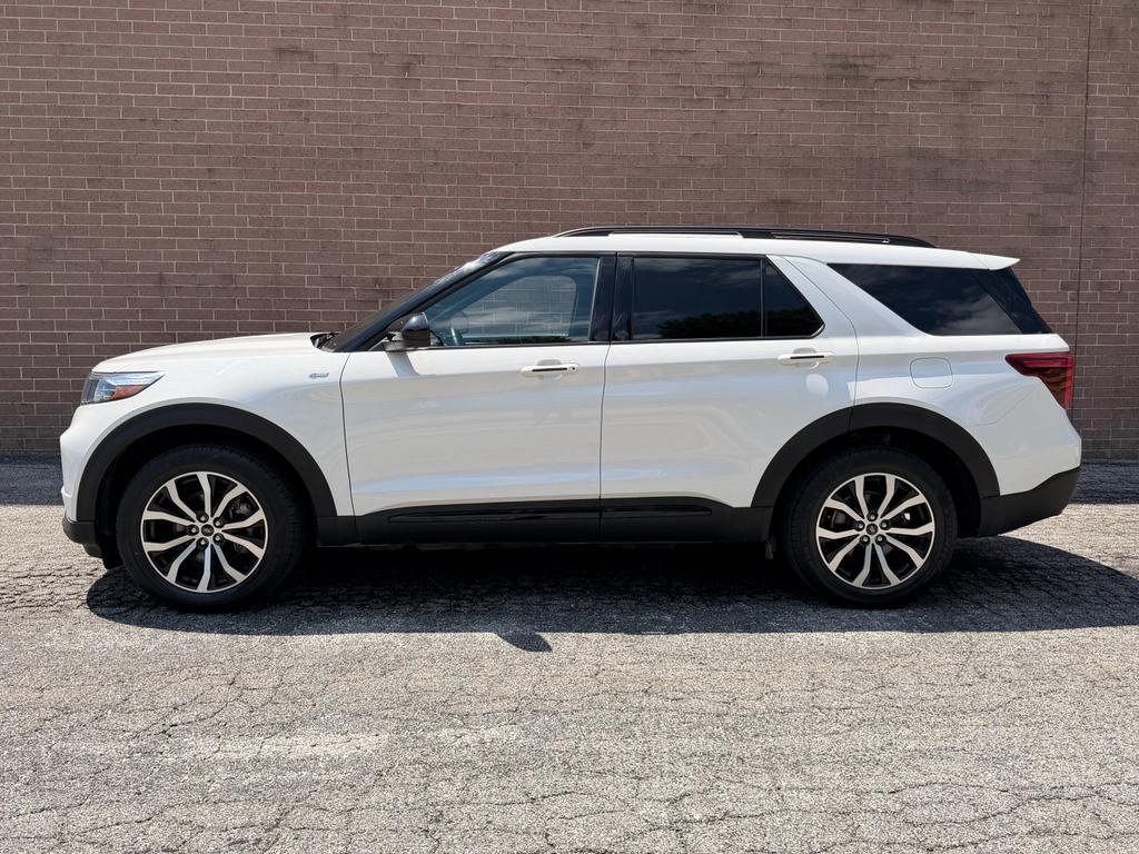 صورة 2 لـ 2023 FORD EXPLORER ST-LINE