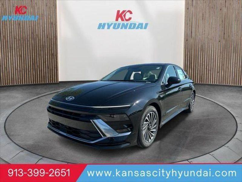 New 2025 Hyundai SONATA Hybrid SE