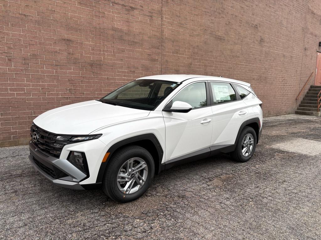 New 2026 Hyundai TUCSON SE