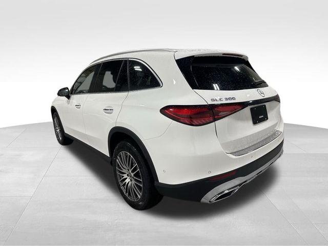 MERCEDES-BENZ GLC - 7