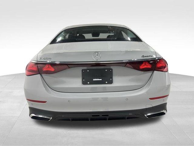 MERCEDES-BENZ E-CLASS - 6