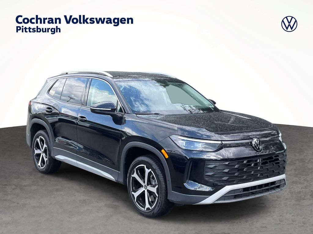 New 2026 Volkswagen Tiguan 2.0T SE 4MOTION