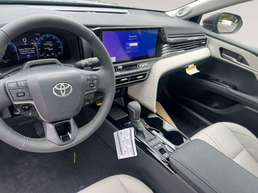 TOYOTA CAMRY - 10