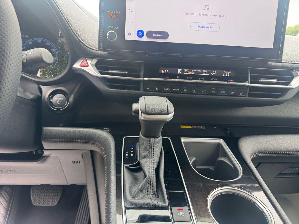 2026 Toyota SIENNA PLATINUM — миниатюра 11