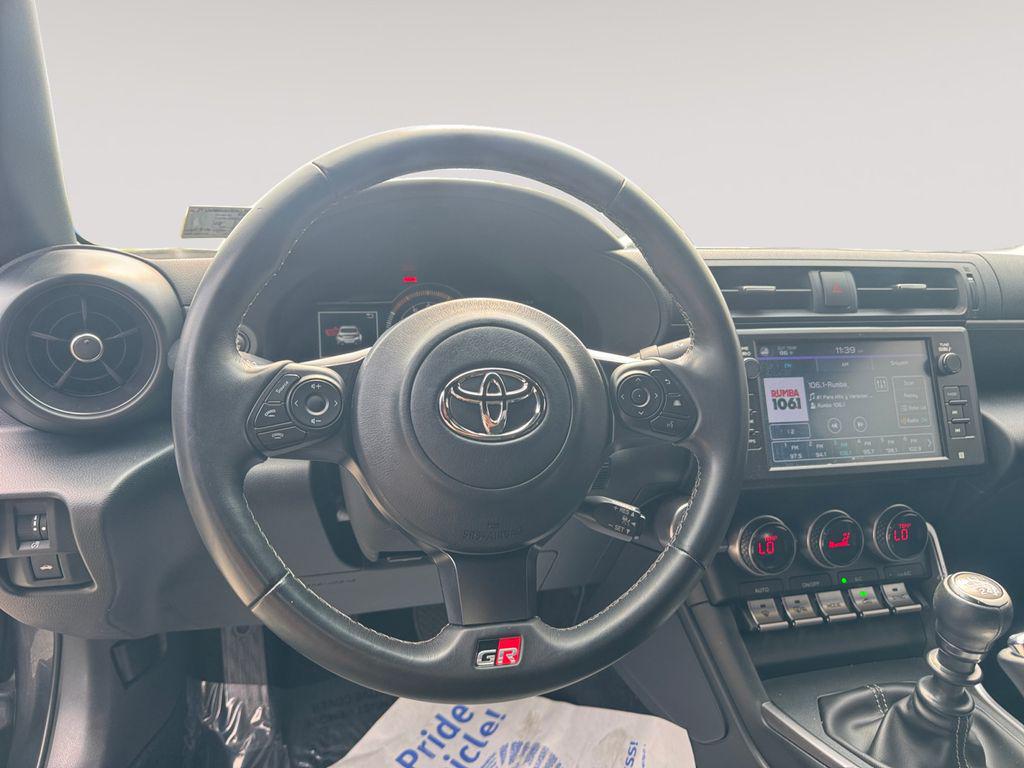 صورة مصغرة 12 لـ 2025 Toyota GR86 BASE