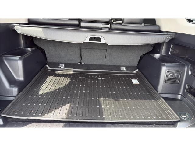 2023 Toyota 4RUNNER SR5 PREMIUM thumbnail 26