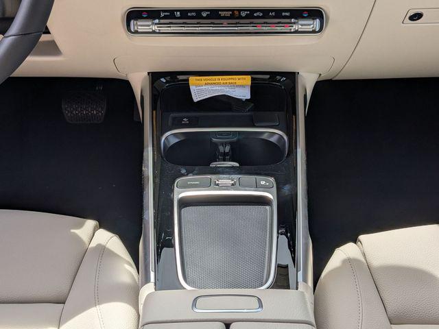 2026 Mercedes-BENZ GLB — миниатюра 12