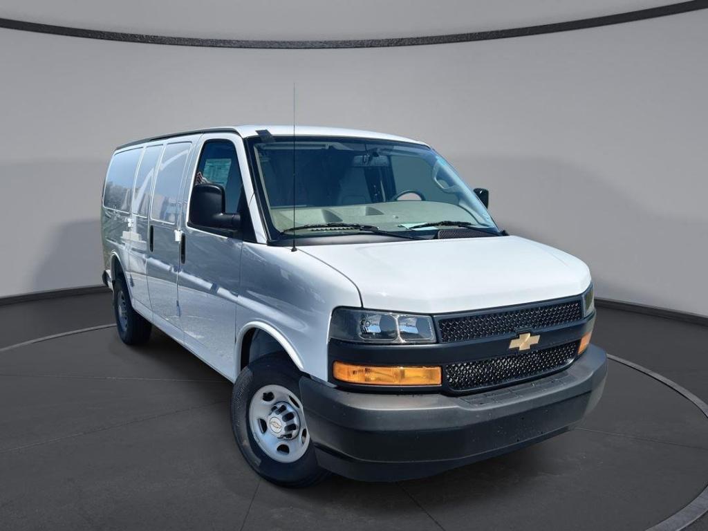 New 2026 Chevrolet Express 2500 Work Van