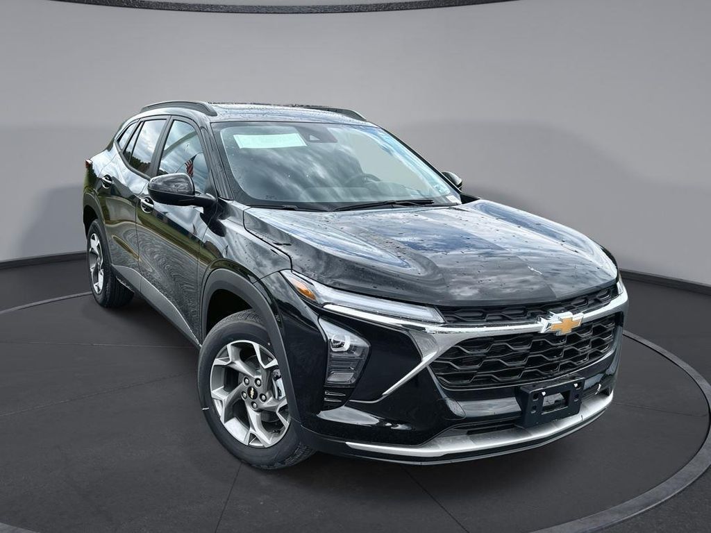 New 2026 Chevrolet Trax LT