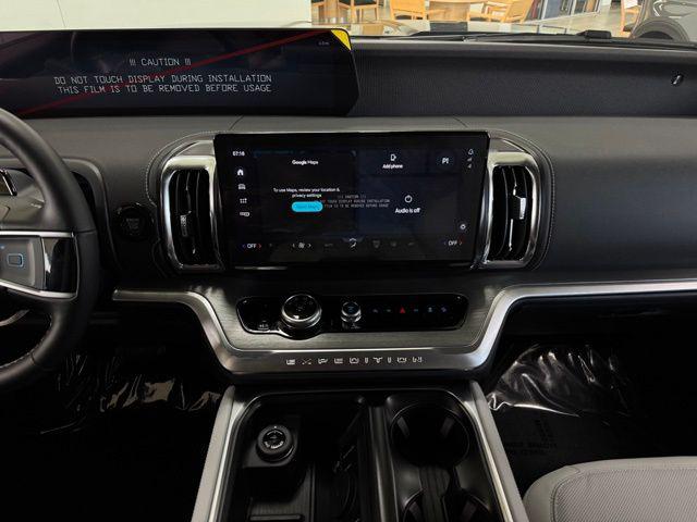 2027 FORD EXPEDITION PLATINUM 照片 2