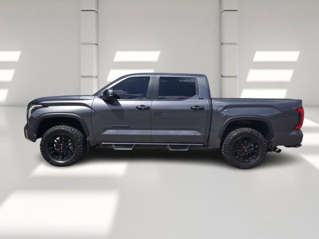 TOYOTA TUNDRA - 4