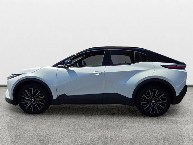 2026 Toyota C-HR SE photo 7