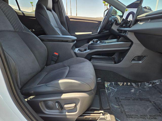 صورة مصغرة 16 لـ 2026 Toyota C-HR XSE