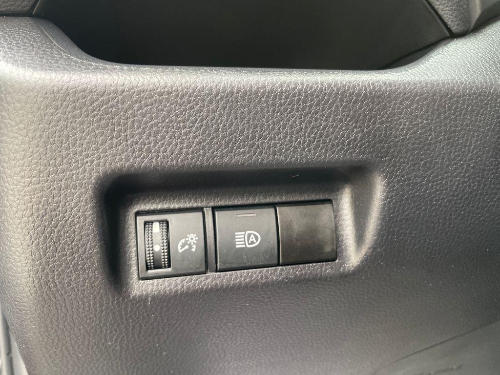 2025 Toyota RAV4 XLE 缩略图 43