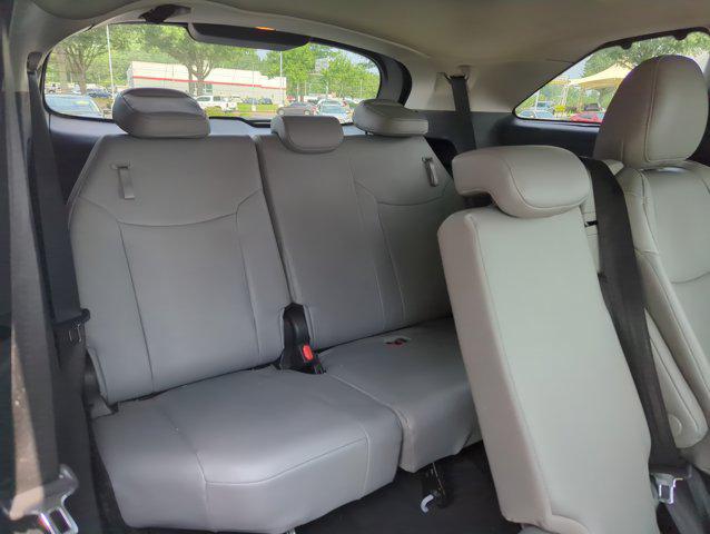 2026 Toyota SIENNA XLE — миниатюра 28