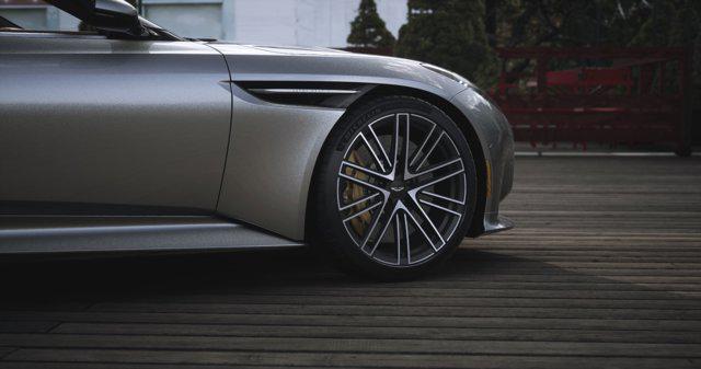 2026 Aston Martin DB12 VOLANTE IN-TRANSIT — фото 6