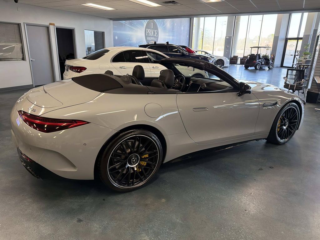2022 Mercedes-BENZ AMG SL 63 BASE — миниатюра 2