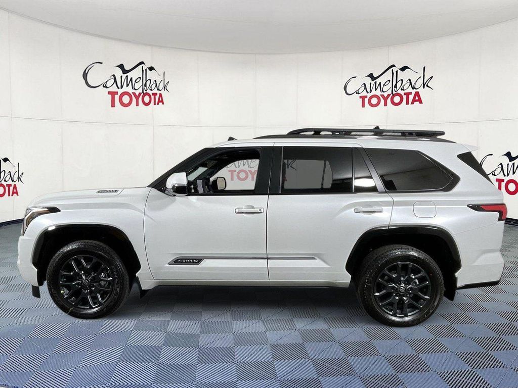 2026 Toyota SEQUOIA PLATINUM — фото 4