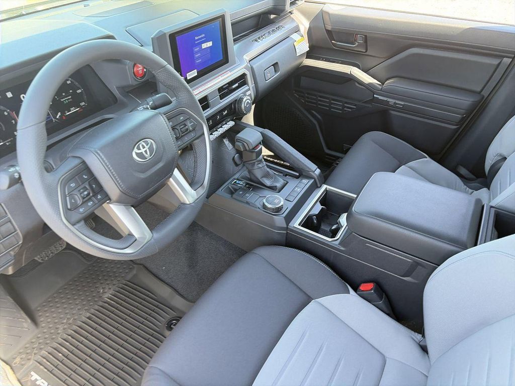 2026 Toyota TACOMA SR5 缩略图 19