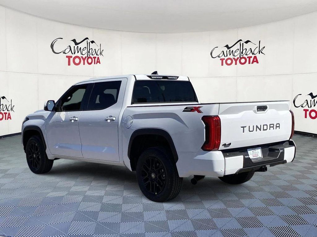 TOYOTA TUNDRA - 5