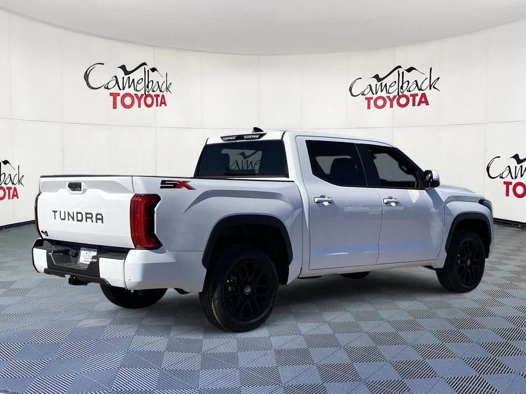 TOYOTA TUNDRA - 7