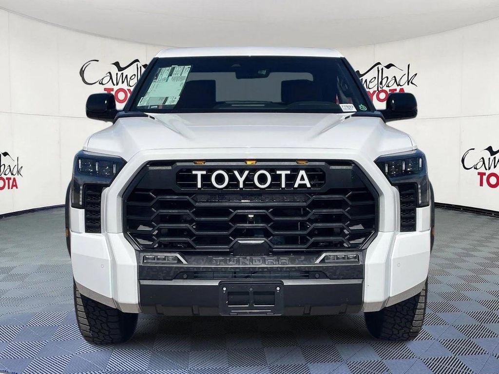 TOYOTA TUNDRA - 3