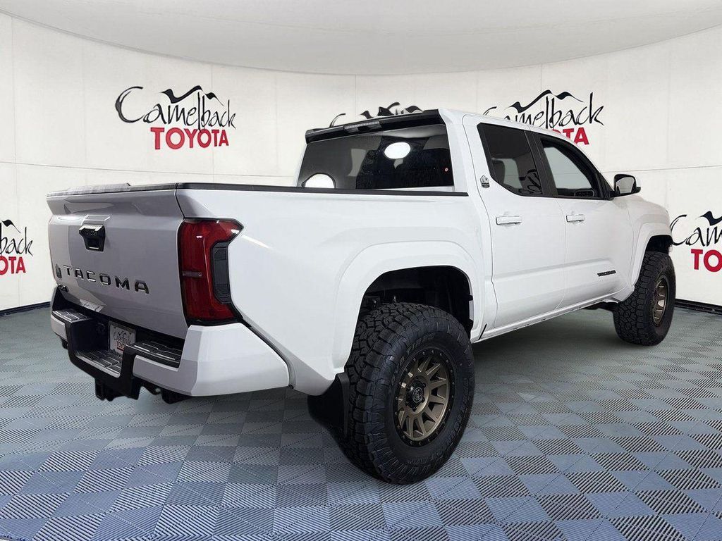 صورة 7 لـ 2026 Toyota TACOMA SR5