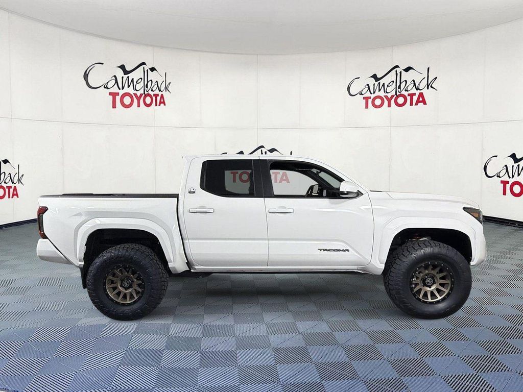 صورة 8 لـ 2026 Toyota TACOMA SR5