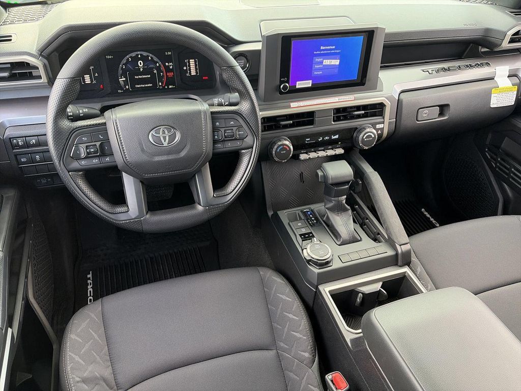 صورة مصغرة 19 لـ 2026 Toyota TACOMA SR5