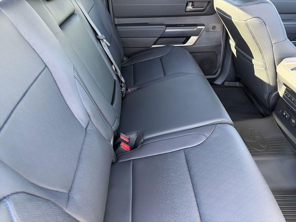 صورة مصغرة 22 لـ 2026 Toyota TUNDRA PLATINUM