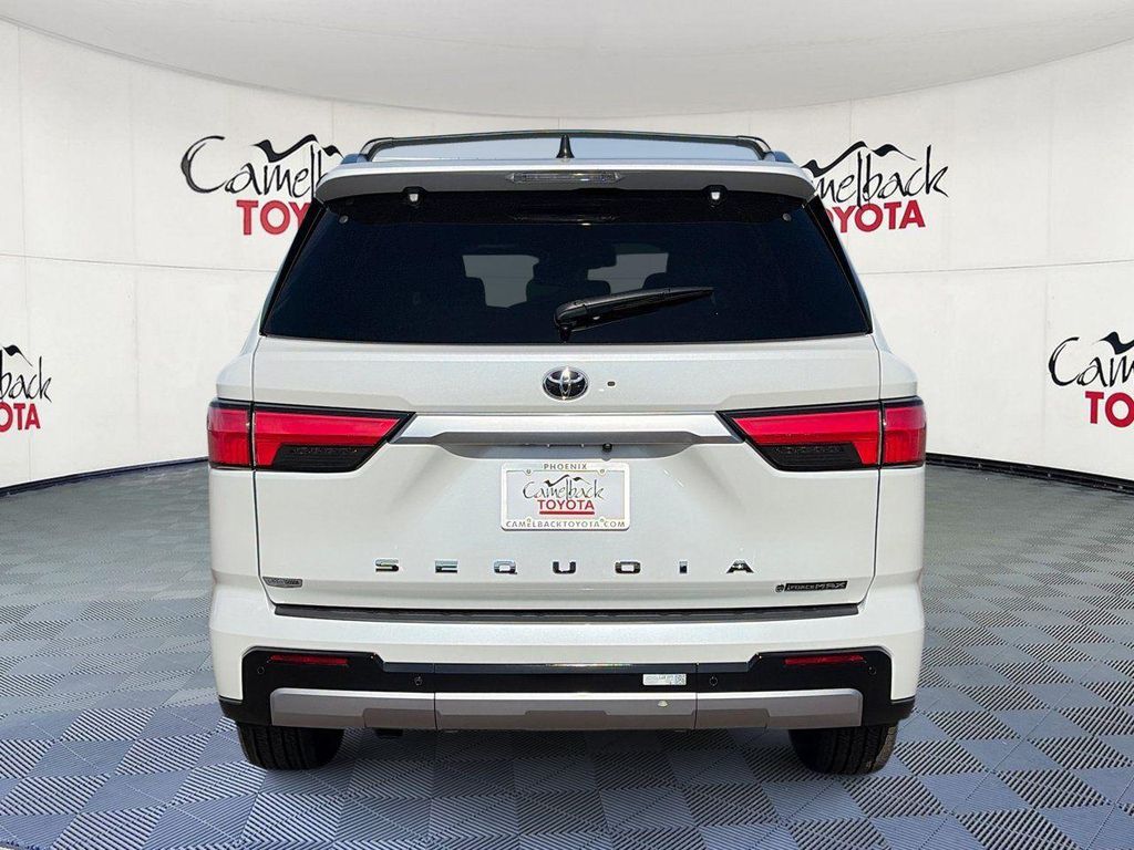 2026 Toyota SEQUOIA CAPSTONE — миниатюра 7