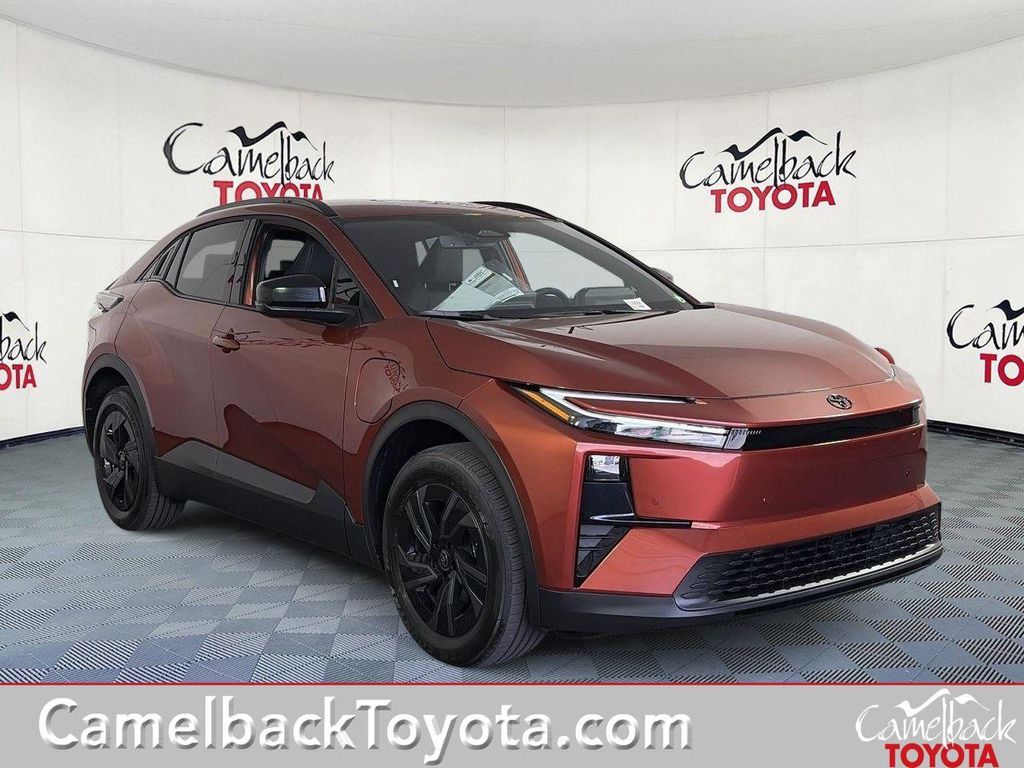 New 2026 Toyota C-HR SE