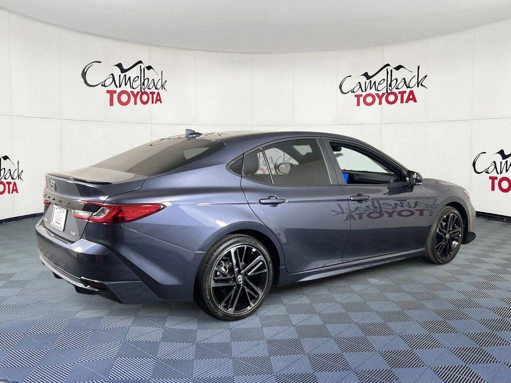 TOYOTA CAMRY - 7