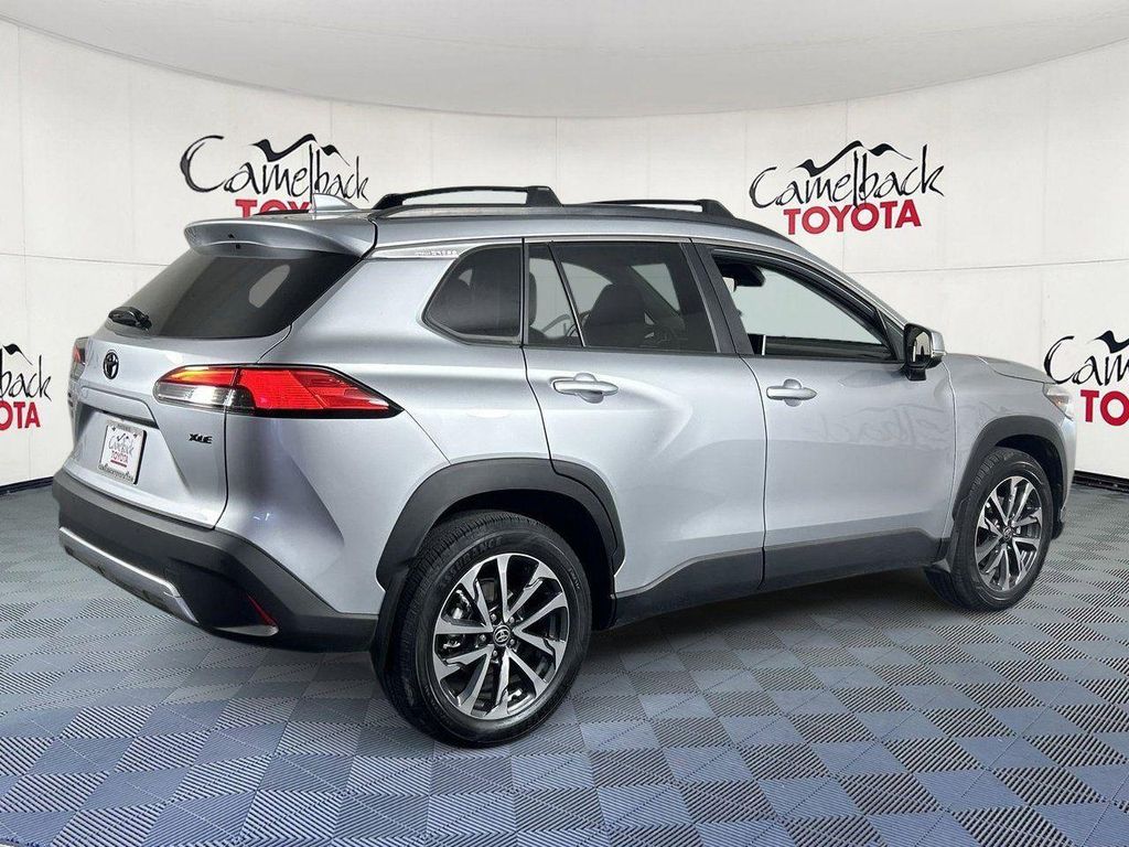 TOYOTA COROLLA CROSS - 7