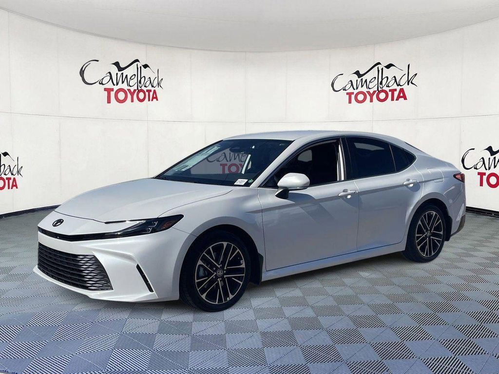 TOYOTA CAMRY - 4