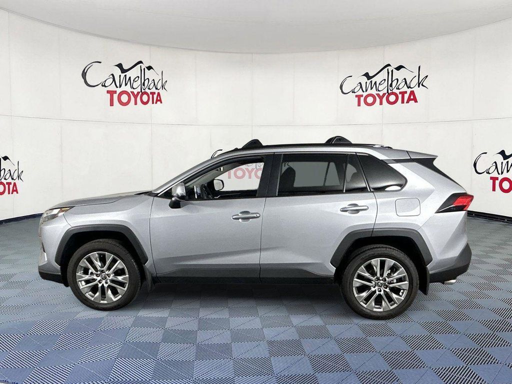 TOYOTA RAV4 - 5