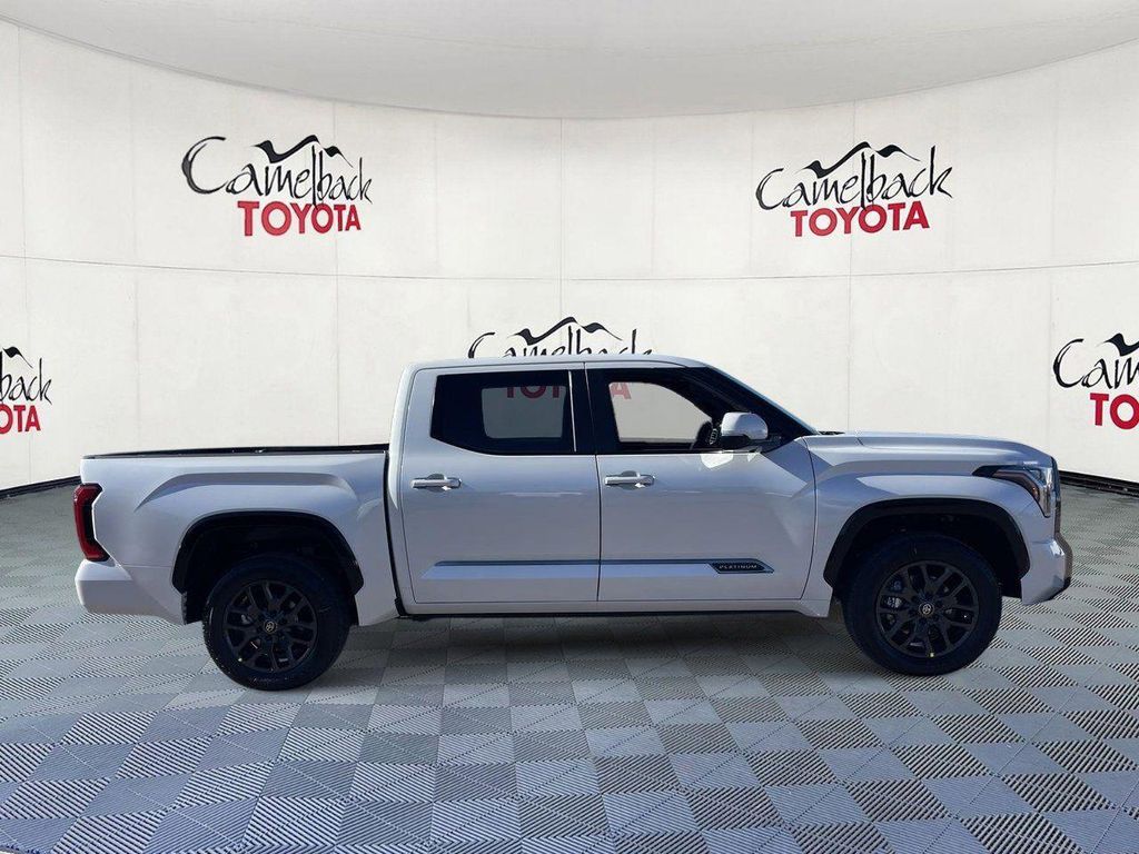 2026 TOYOTA TUNDRA PLATINUM — фото 9
