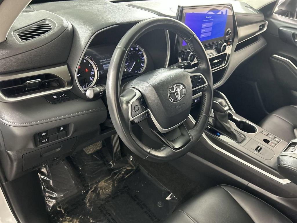 2024 Toyota HIGHLANDER XLE 缩略图 13