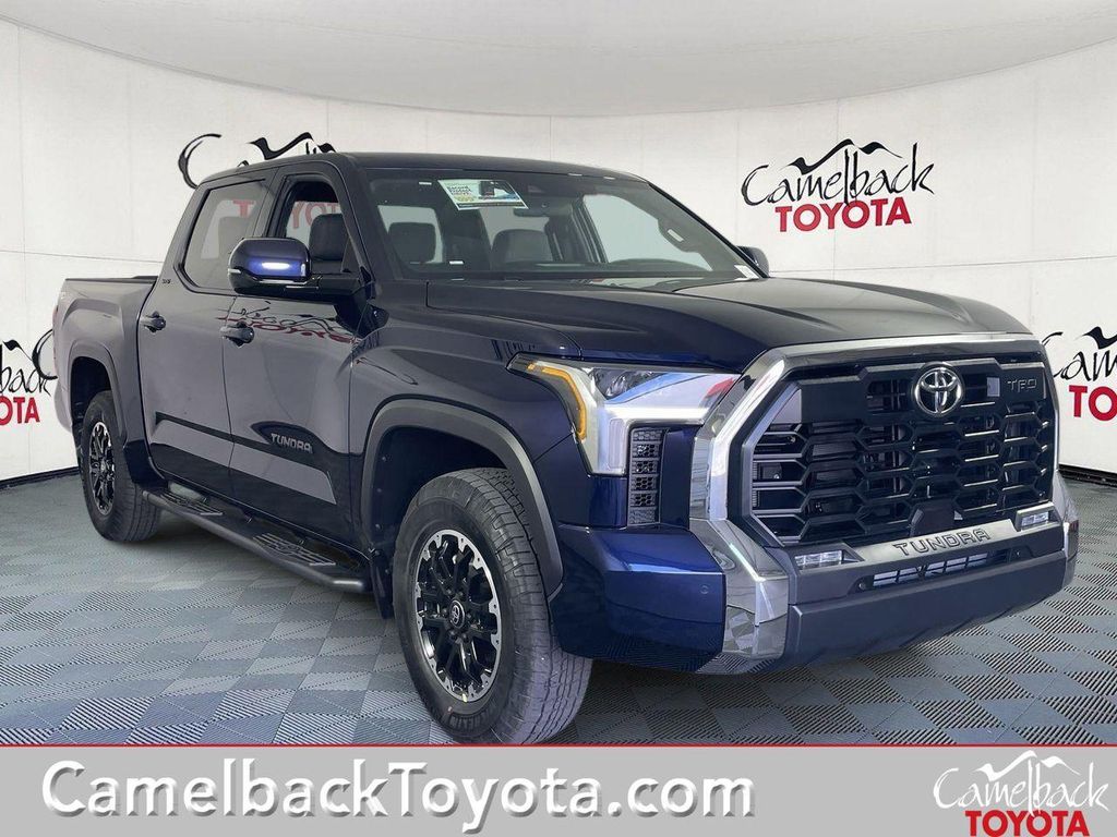 TOYOTA TUNDRA - 1