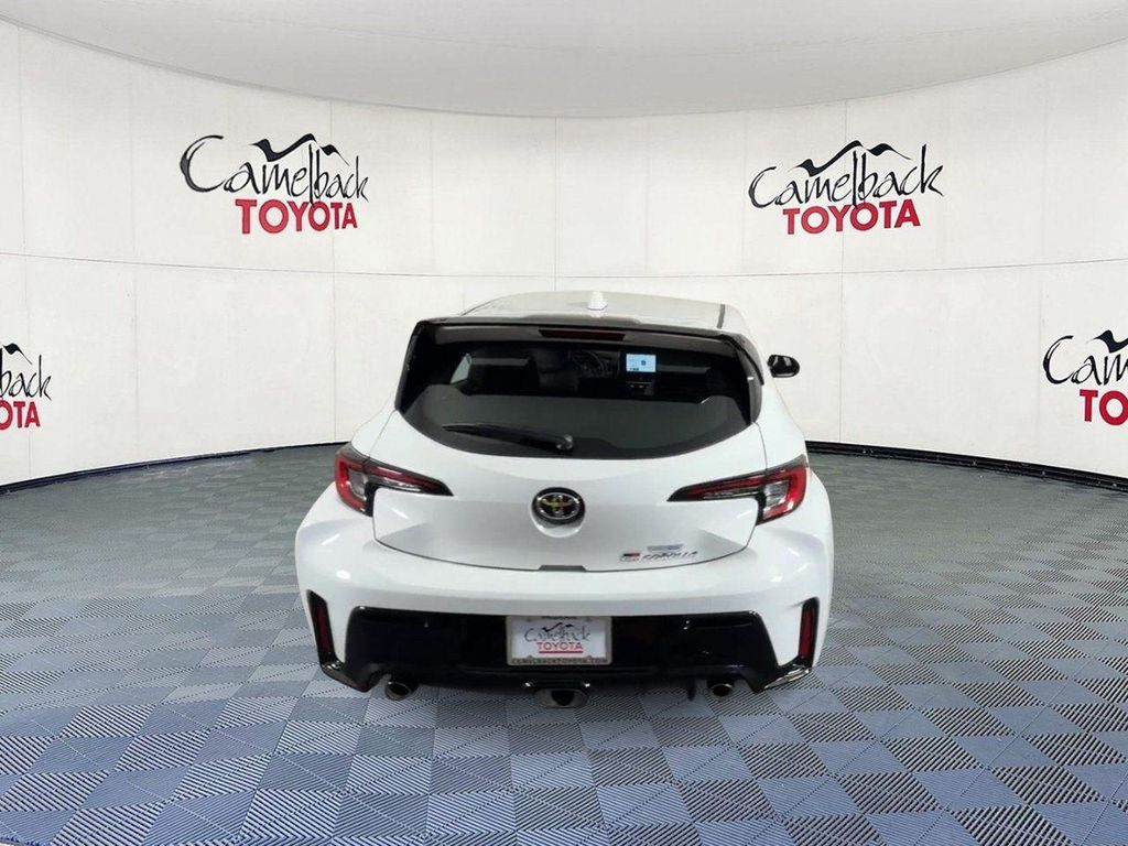 صورة 3 لـ 2026 Toyota GR COROLLA BASE
