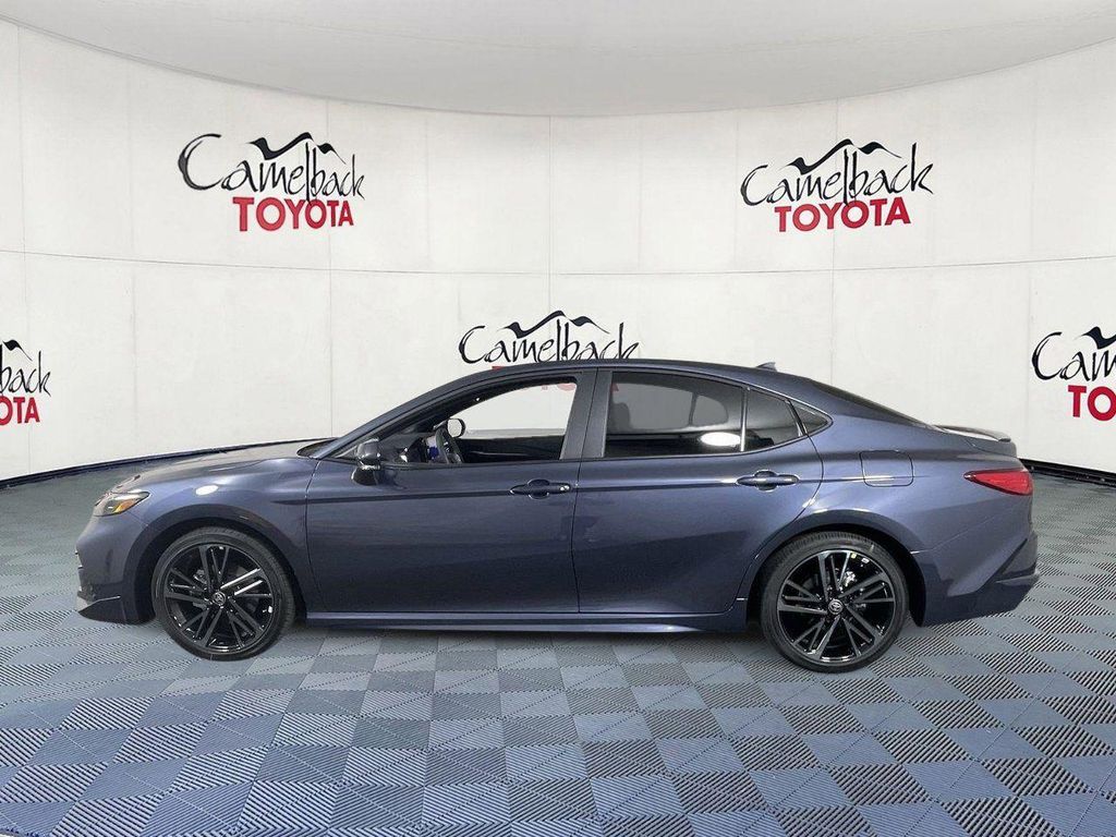 TOYOTA CAMRY - 4