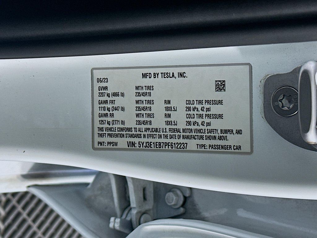 صورة 10 لـ 2023 Tesla MODEL 3 LONG RANGE