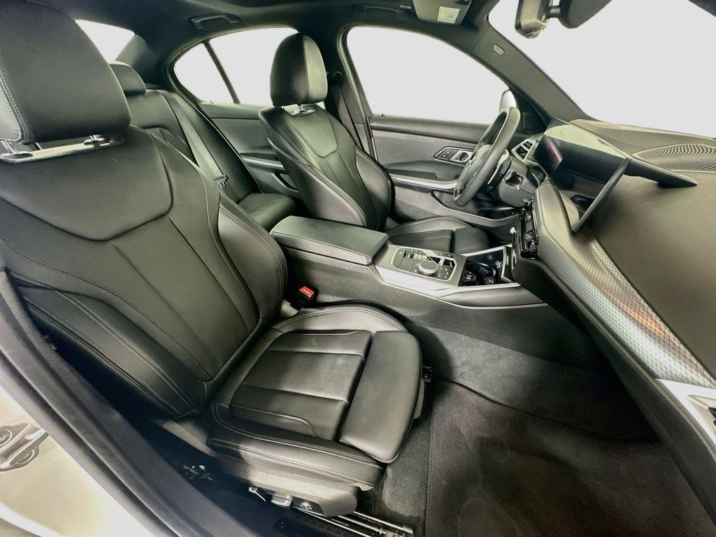 صورة مصغرة 29 لـ 2026 BMW 330 NA