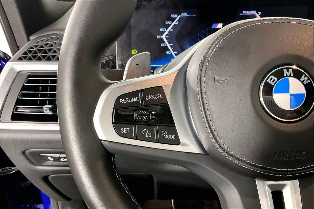 صورة مصغرة 23 لـ 2025 BMW X5 M60I