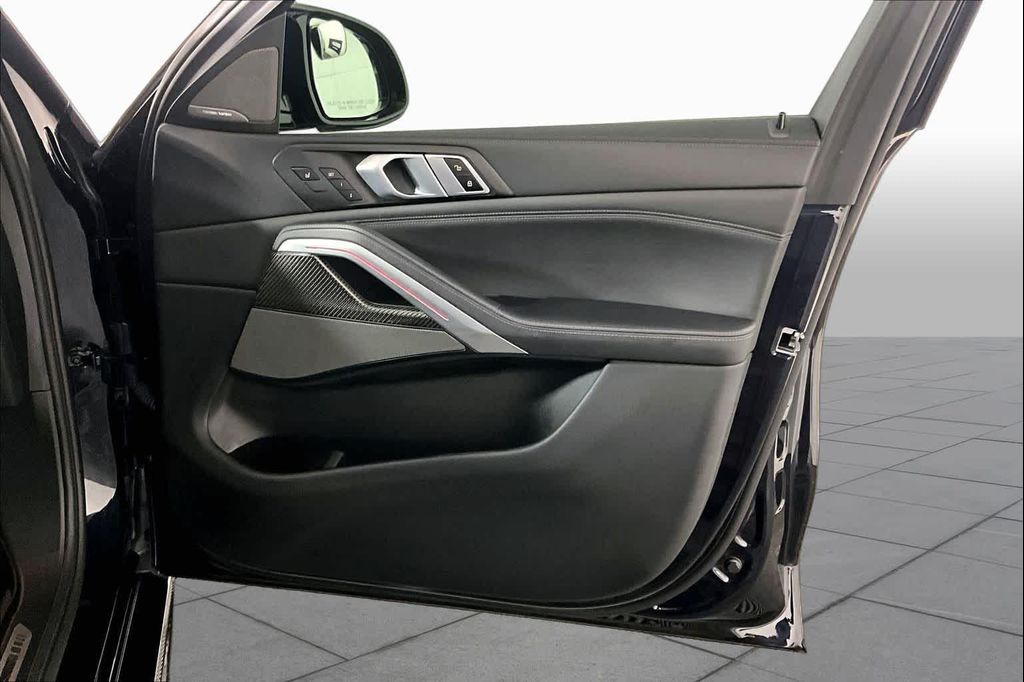 2023 BMW X6 M 照片 21