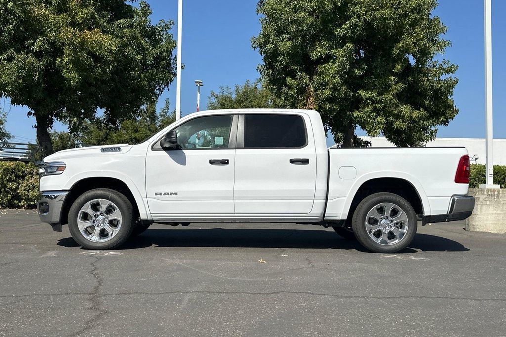 2026 RAM 1500 BIG HORN/LONE STAR — миниатюра 6