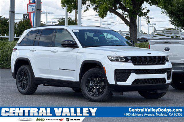 New 2026 Jeep Grand Cherokee Altitude