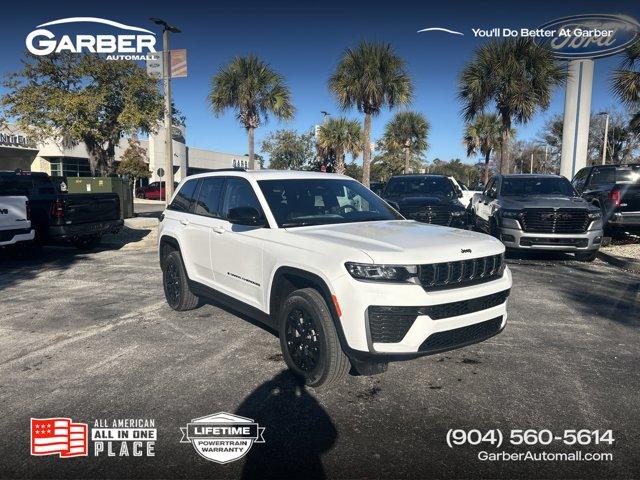 New 2026 Jeep Grand Cherokee Laredo