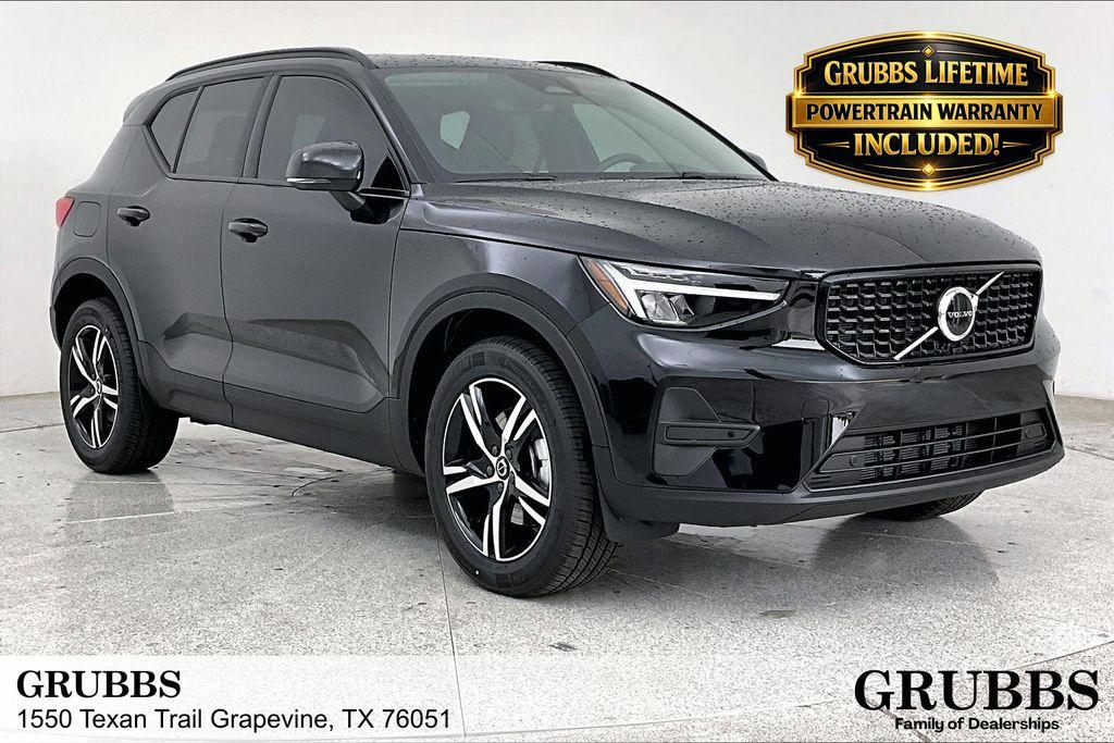 New 2026 Volvo XC40 B5 Core